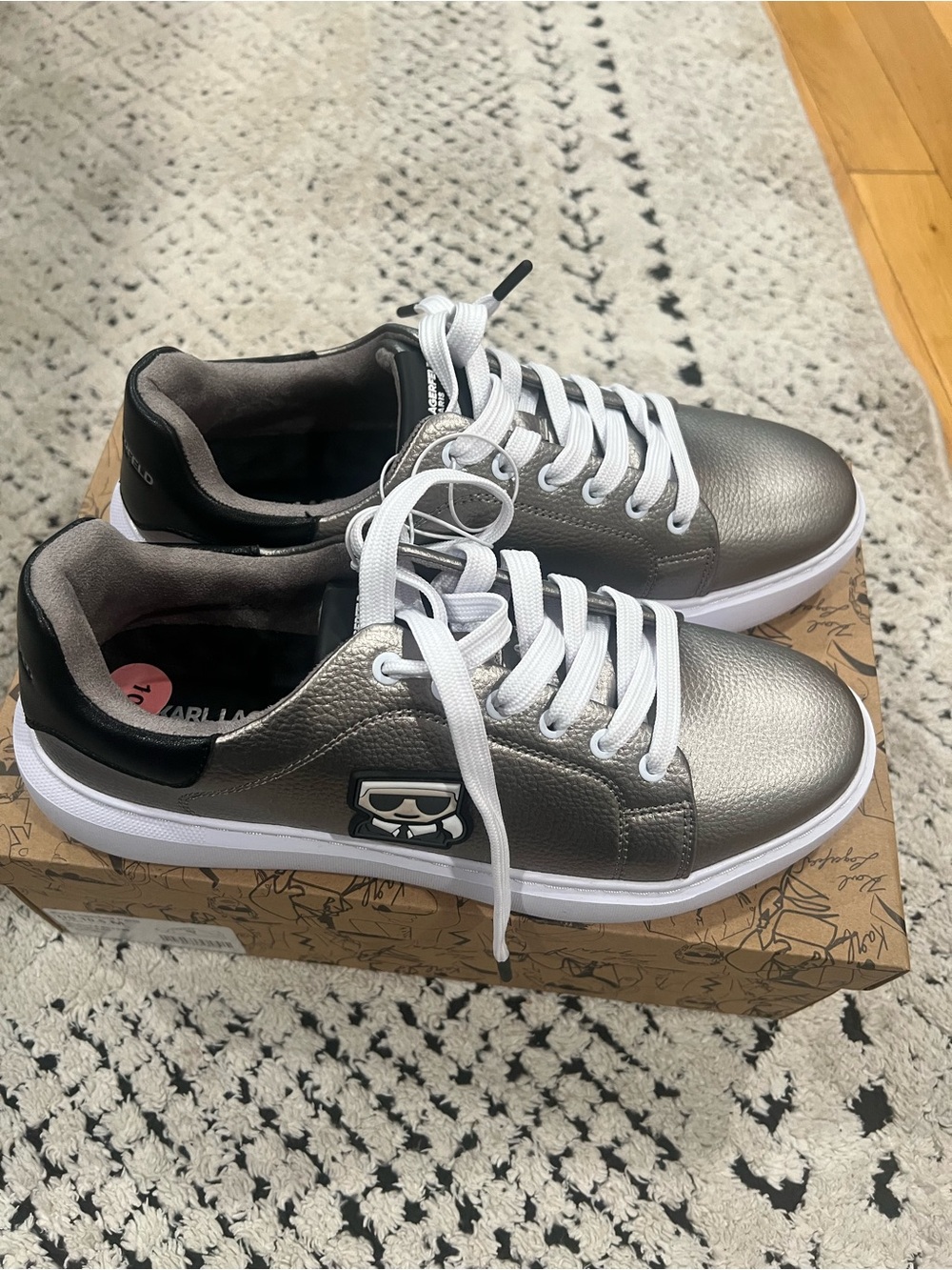 Karl Lagerfeld Men’s Metallic Silver Low-Top Sneakers with White Laces